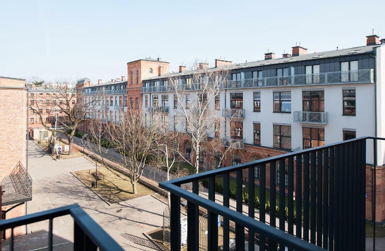 Rabarbar Tobaco Apartment Лодз Екстериор снимка